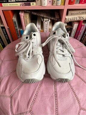 Women’s Adidas White Athletic Sneakers - Classic Lace-Up Style